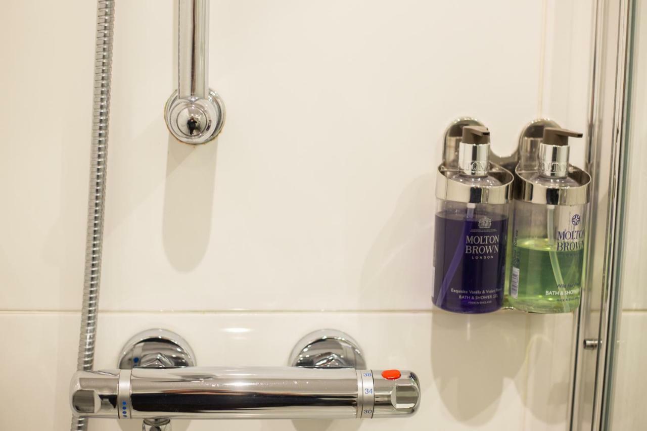צ'סטר Most Central Luxury Apartment - Sleeps 4 & Free Parking! מראה חיצוני תמונה
