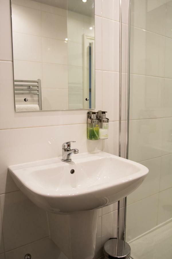 צ'סטר Most Central Luxury Apartment - Sleeps 4 & Free Parking! מראה חיצוני תמונה